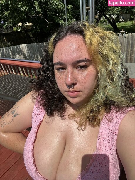 Actualneetgirl model high quality picture