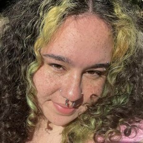 Actualneetgirl model picture