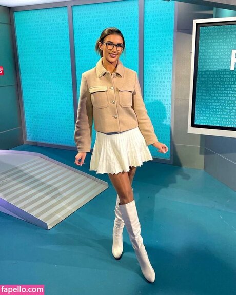 Kate Tracey model nude pic