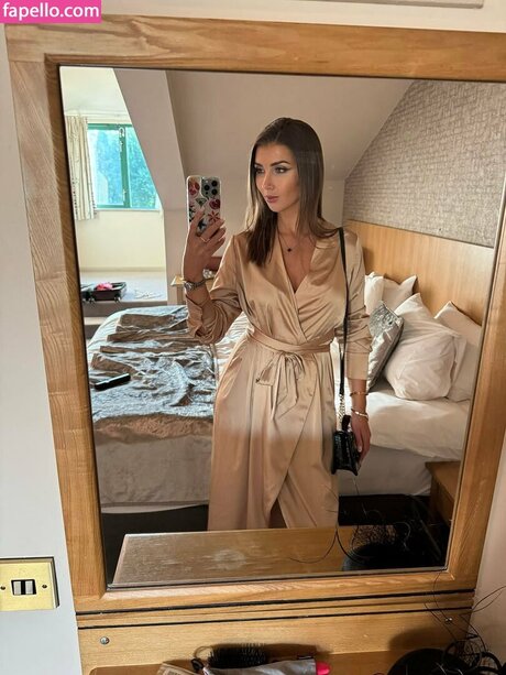 Kate Tracey star naked photo