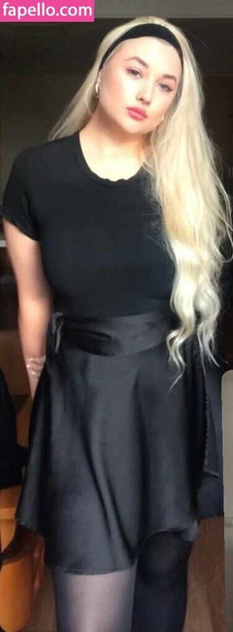 Amber Koltzow Bastick erotic star photos