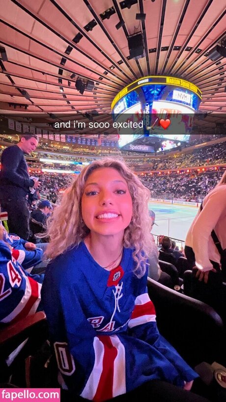 18 asian onlyfans hd photos