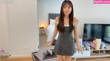 milf handjob onlyfans beautiful nude img