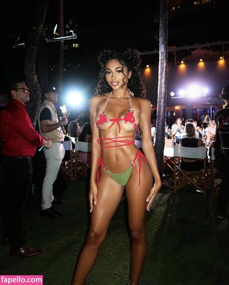 pale teen onlyfans hot sexy pic