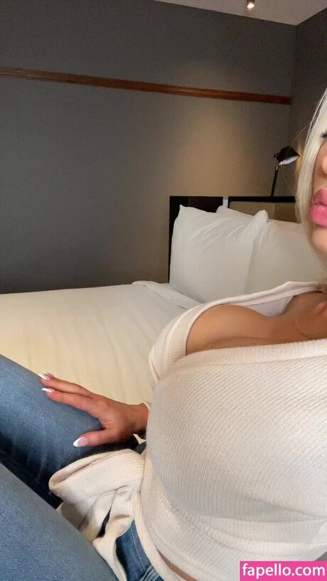 Portia Paris pornstar free photos