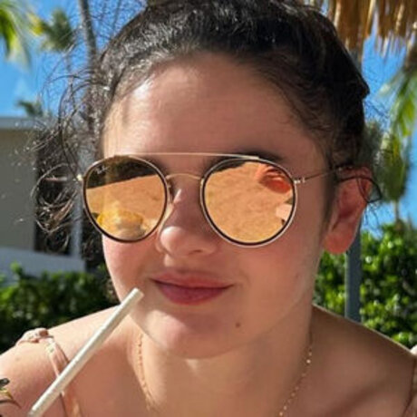 Abbi Pulling pretty pornstar image