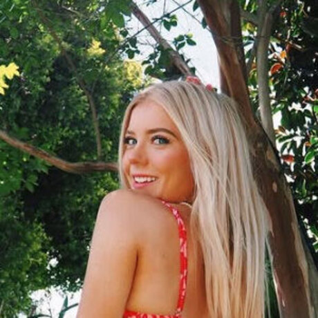 Mary Kate Willis pornographic model image