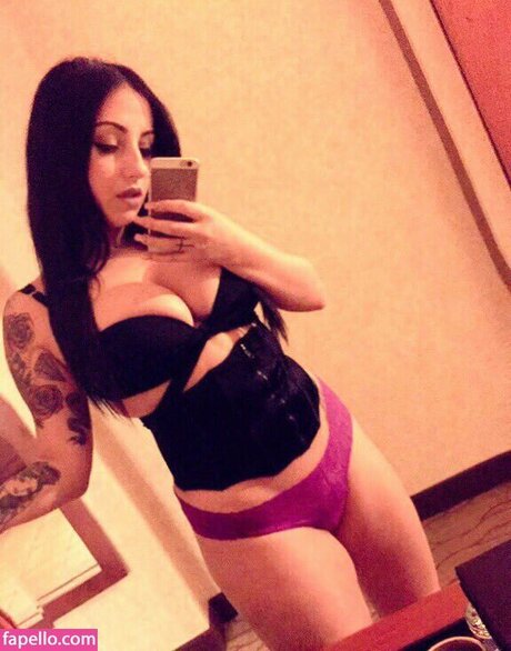 nadianaughty1 model high quality pic