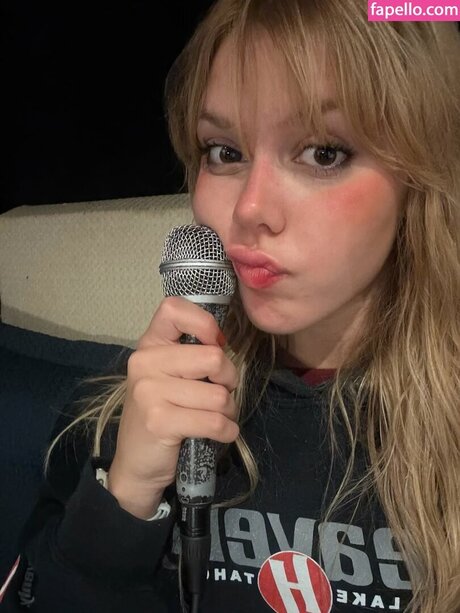 Gio Aguilera pornstar naked pics