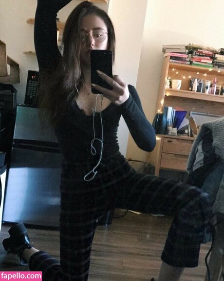 18 asian onlyfans perfect picture