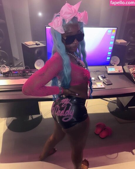 Sexxy Red nudes pornstar img