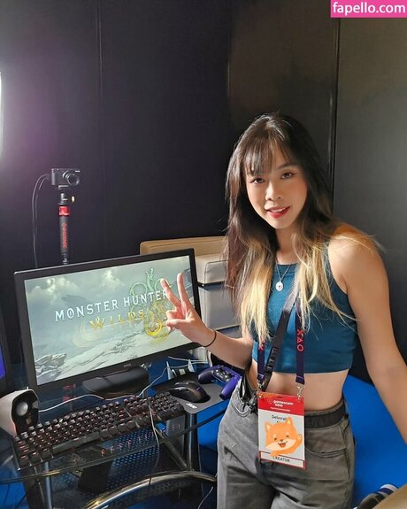 Wolfsbanee art actress img