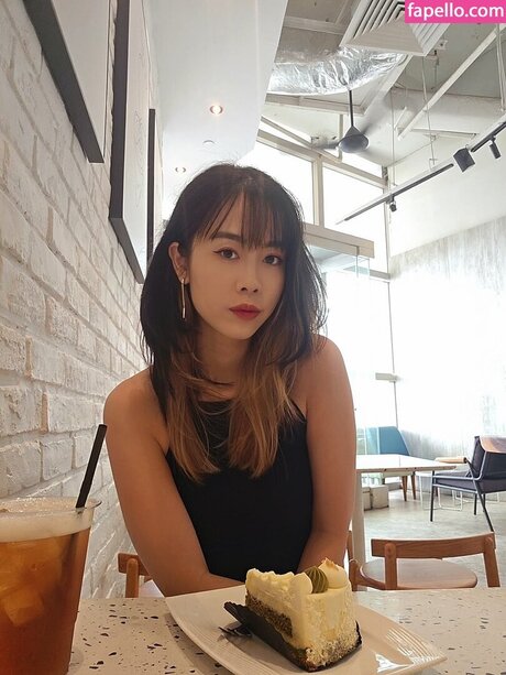 Wolfsbanee star sexy galleries