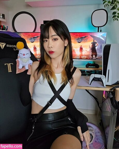 Wolfsbanee sexy pornstar pictures