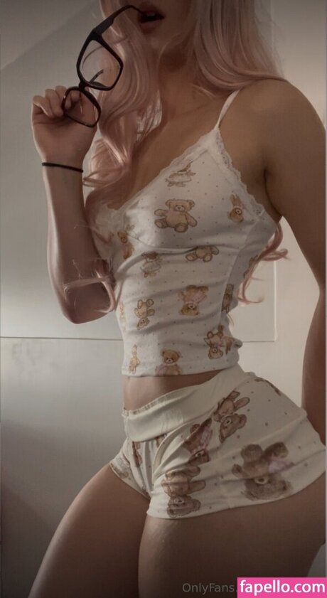 Cherryxft nude star photos