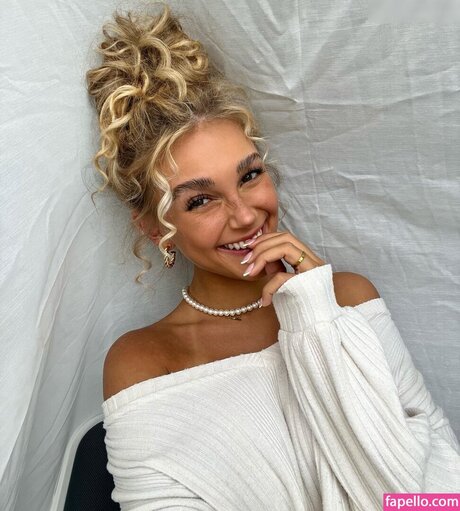 redhead squirt onlyfans naked photos