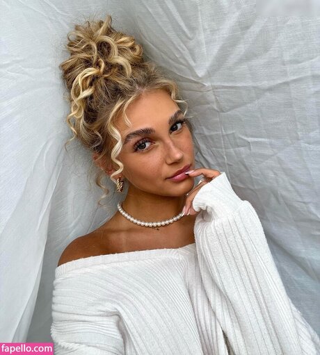 stepdaughter onlyfans porno photo