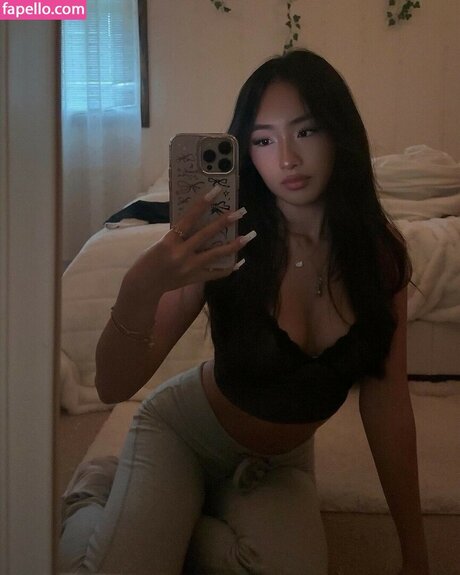 Daisy Chang star nude photo