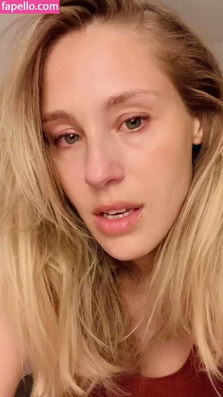 Lisa Gilroy hot model pictures