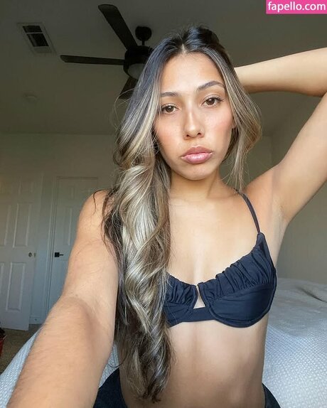 Mia Bosman hd model gallery