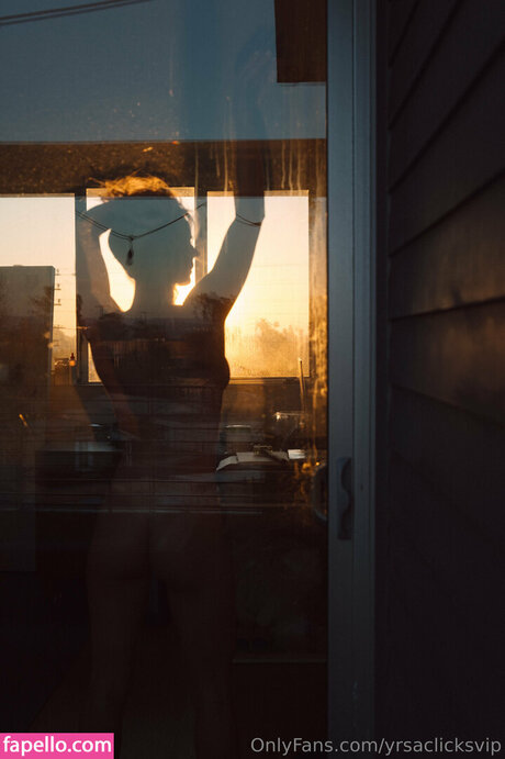 Yrsa Clicks xxx actress galleries