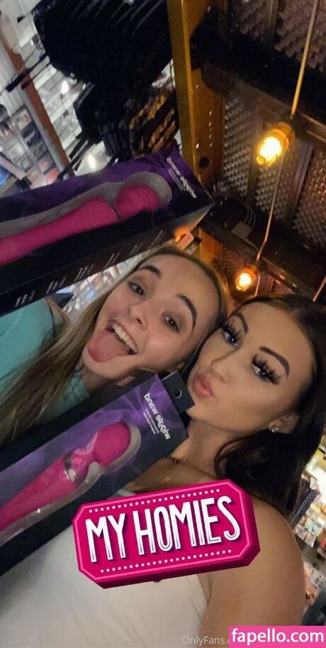 asian shemale onlyfans top picture