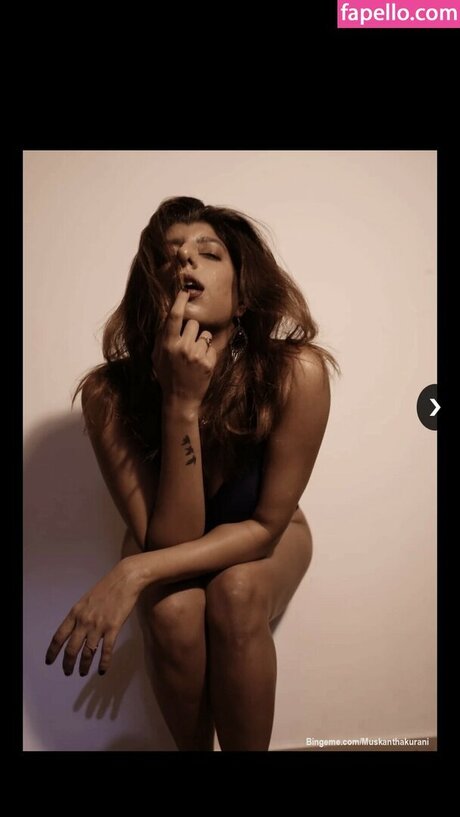 girl on girl onlyfans top photo