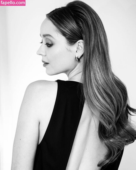 Madeleine Arthur art actress images