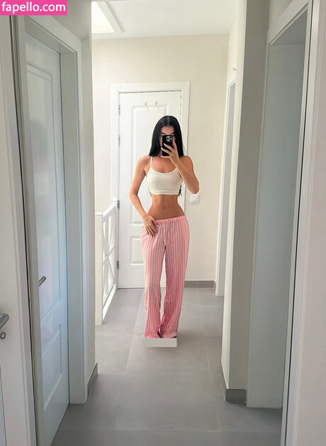 Chanel Soerholt star exclusive gallery