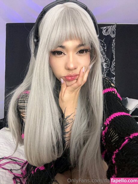 definitelylanie star top image