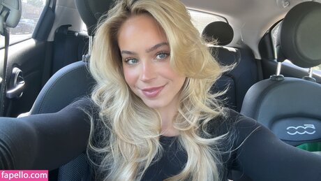 Alexa Blair Robertson pornstar sex img