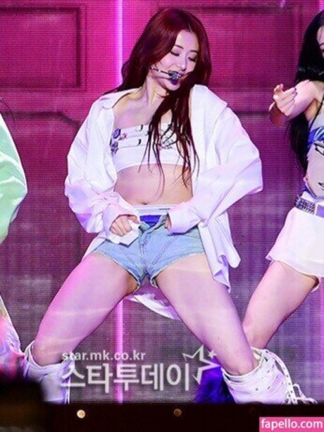 Huh Yunjin_ star nice pics