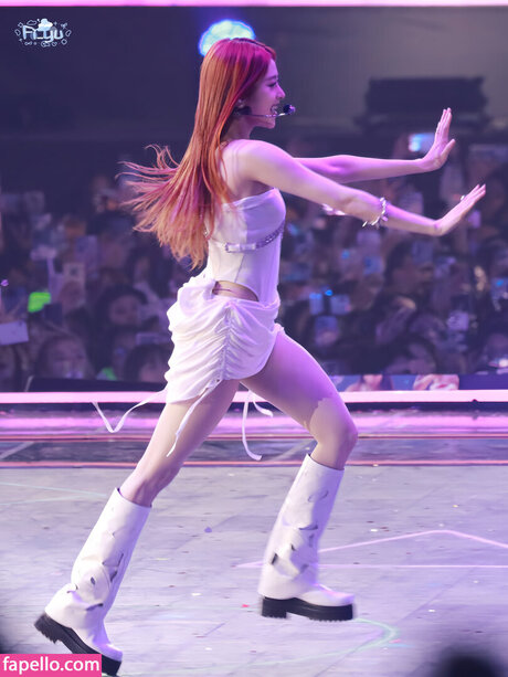 Huh Yunjin_ pornstar hd photo