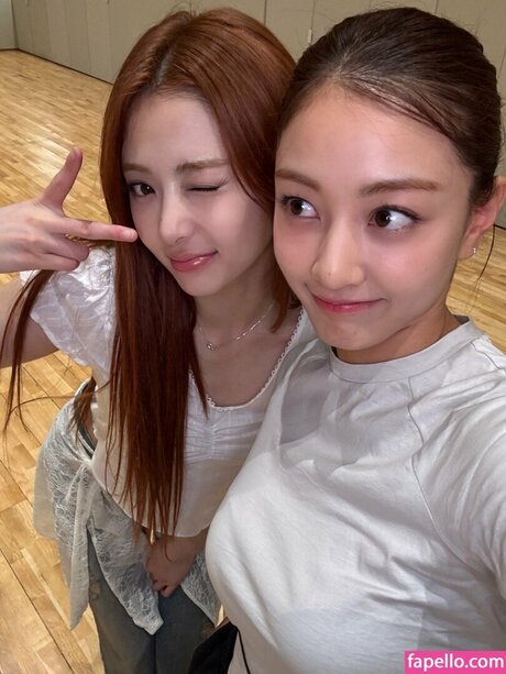 Huh Yunjin_ pornographic actress pictures