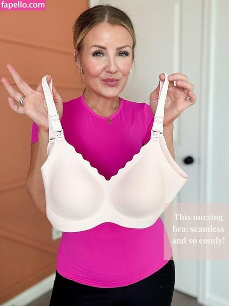 skinny asian onlyfans porno pic