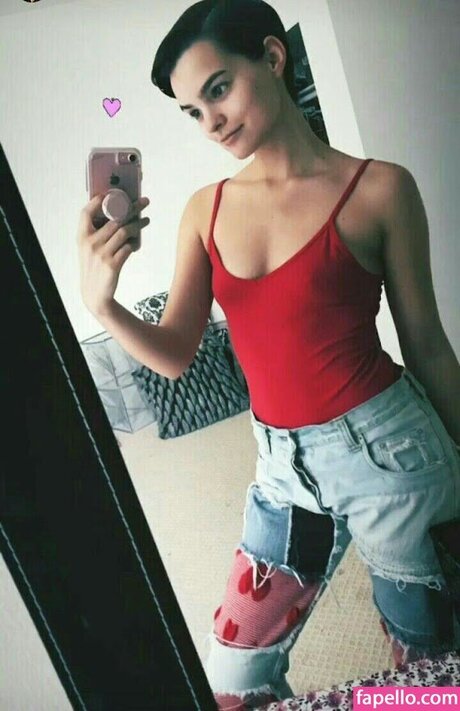 Brianna Hildebrand beautiful model photo