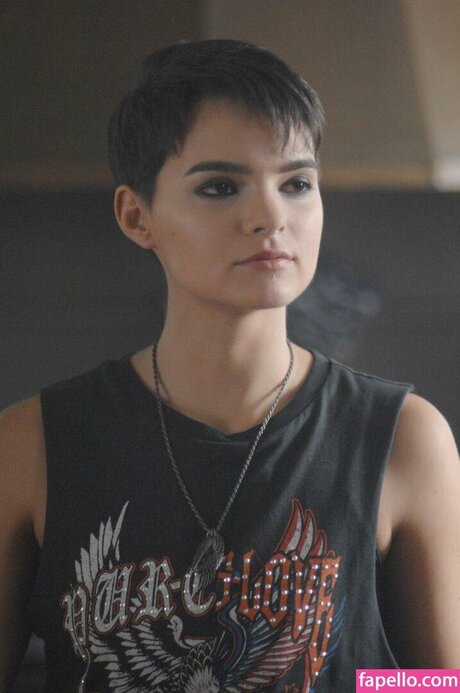 Brianna Hildebrand pornstar sex archive