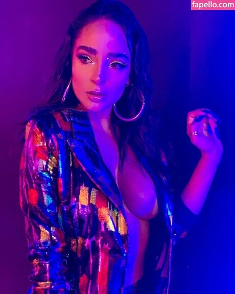 Manelyk Gonz lez star hot image