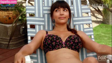 Hannah Simone model nude images