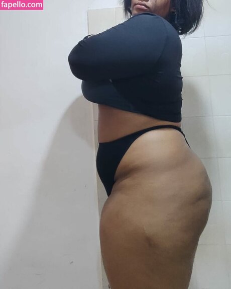 Airam Natt model beautiful photo