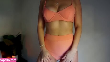 Simply Kel ASMR model free image