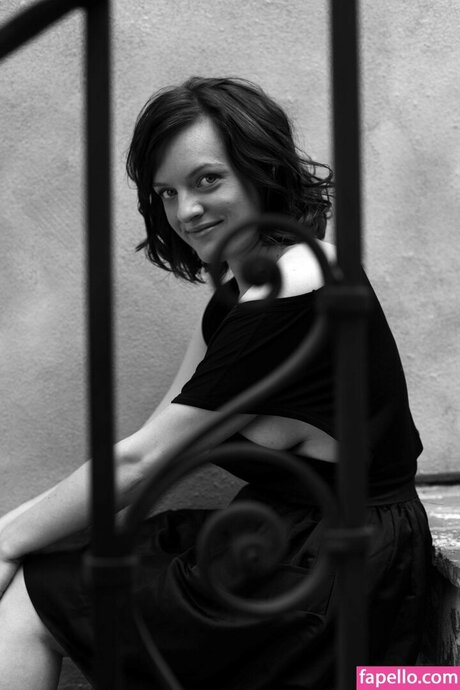 Elisabeth Moss nice model images