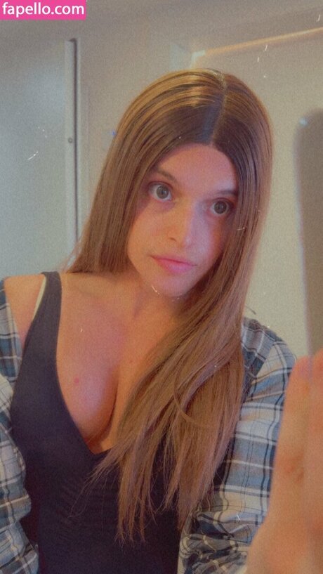 CCashley star top img