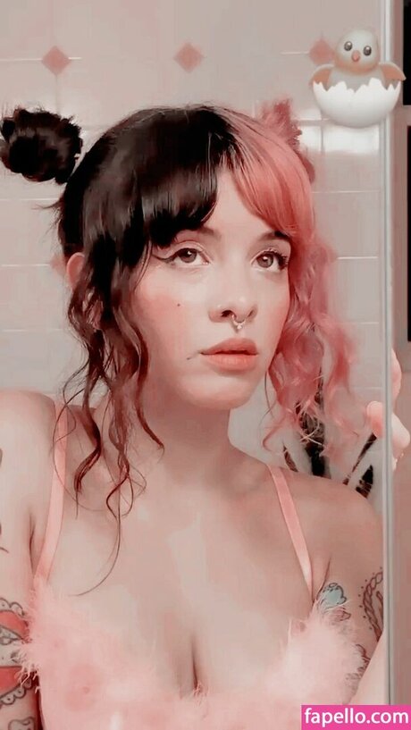 Melanie Martinez hot model photos