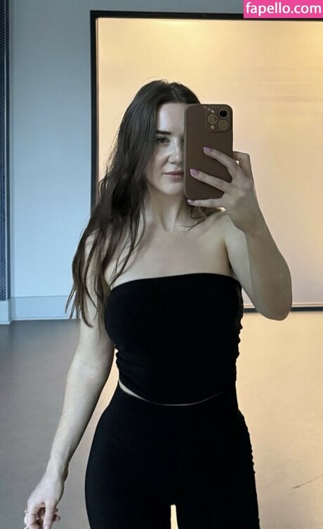 Johnie Maraist hot star photo