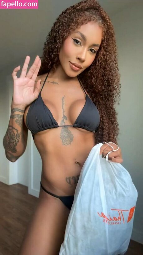 Giovanna Jacobina star nude photos