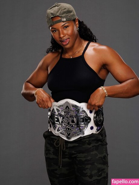 blonde muscle onlyfans hot pics