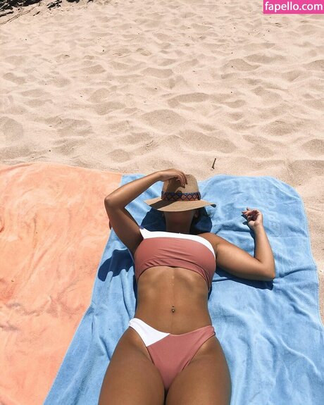 Sara Liso pornstar pretty images