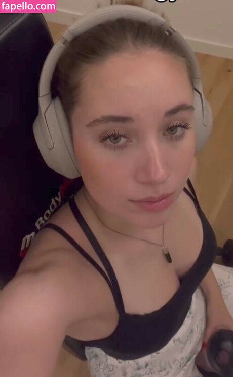 Nina Gademan pretty pornstar images