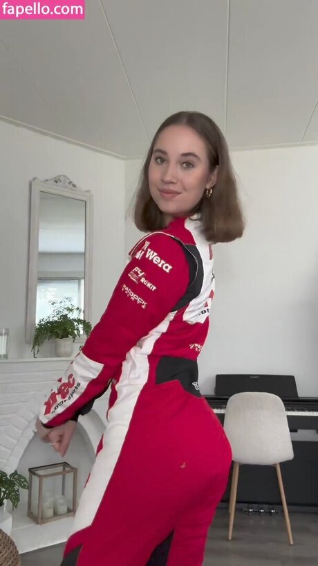 Nina Gademan pornstar hd photos